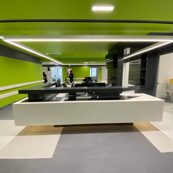 میز پذیرش میز پذیرش