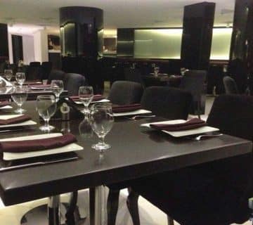 میز رستوران کورین